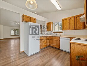 437 Radiant Dr in Loveland, CO - Building Photo - Building Photo