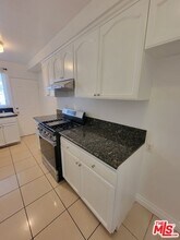 5306 Vantage Ave in Los Angeles, CA - Building Photo - Building Photo