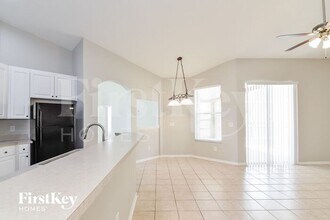 4311 Brooke Dr in Valrico, FL - Building Photo - Building Photo