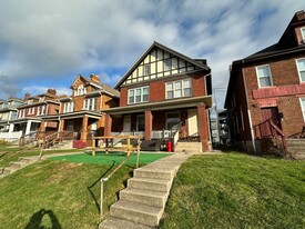 1616-1618-1618 Summit St in Columbus, OH - Building Photo