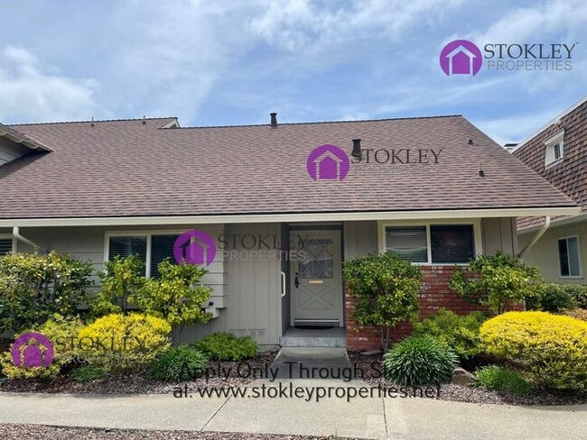property at 105 Miramonte Dr