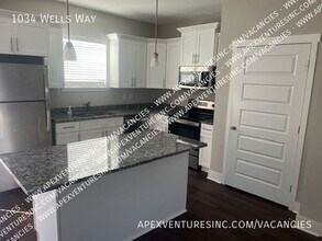 1034 Wells Way in Spring Hill, TN - Building Photo - Building Photo