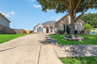 8503 Ivanhoe Springs Dr in Houston, TX - Building Photo - Building Photo