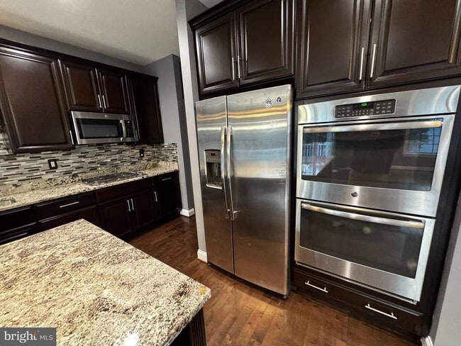 property at 4 Stonehaven Cir