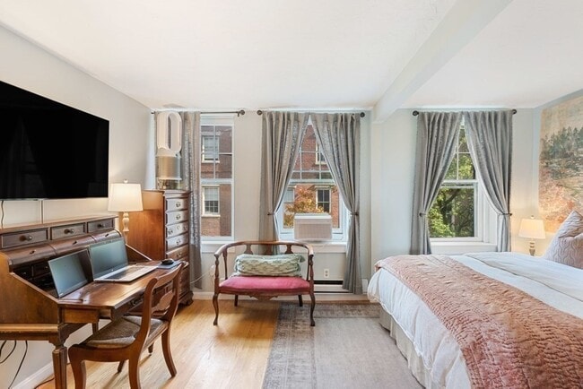 property at 9 Hancock St