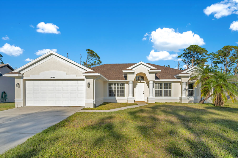 14248 Salvatierra Ln in Port Charlotte, FL - Building Photo