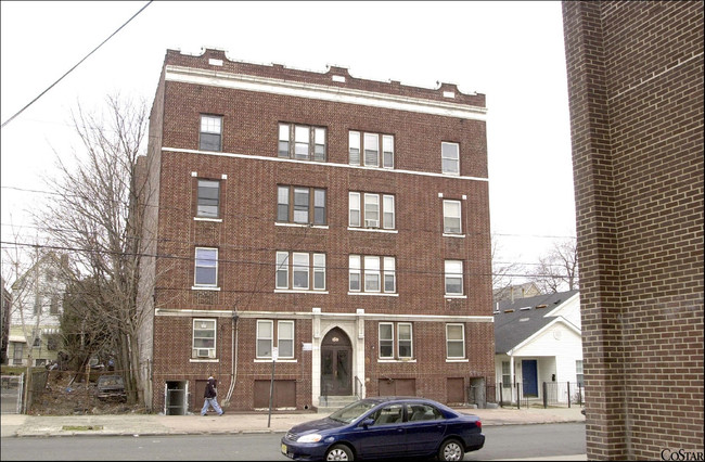 150 Stegman St in Jersey City, NJ - Building Photo - Building Photo