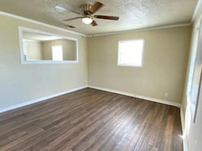 property at 3015 1st Pl