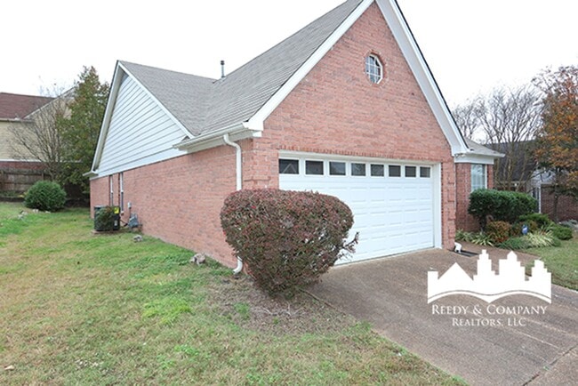 2189 Rocky Stream Dr in Memphis, TN - Building Photo - Building Photo