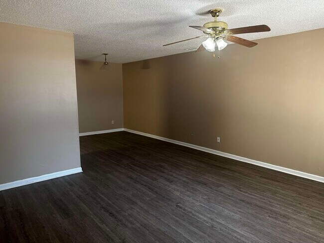 521 W Liberty Ave in Covington, TN - Building Photo - Building Photo