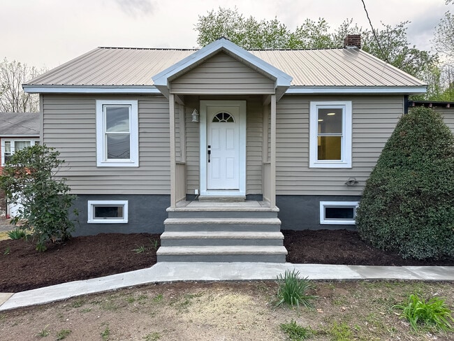 property at 93 N Greenview Rd