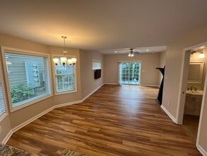 210 Blackbird Village Cir in Lewisburg, WV - Building Photo - Building Photo