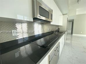 92 SW 3rd St, Unit # 5206 in Miami, FL - Building Photo - Building Photo