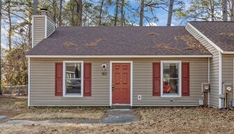 183 Corey Cir in Jacksonville, NC - Building Photo