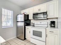 2211 San Vittorino Cir in Kissimmee, FL - Building Photo - Building Photo