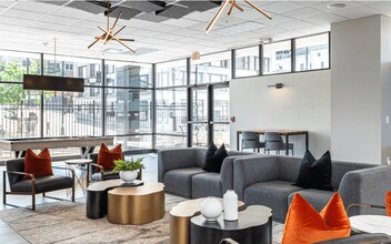 Walnut Tower Apartments in Kansas City, MO - Foto de edificio - Building Photo
