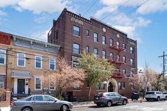 75 Grant Ave in Brooklyn, NY - Building Photo - Primary Photo