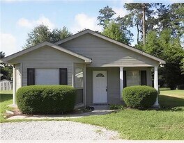 6 Deforest Dr in Madisonville, LA - Building Photo