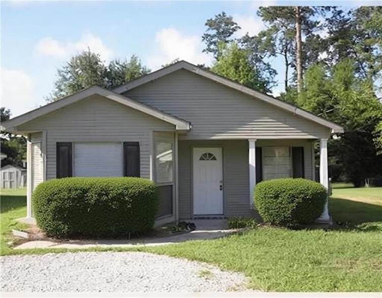 6 Deforest Dr in Madisonville, LA - Building Photo