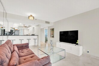 2687 N Ocean Blvd in Boca Raton, FL - Building Photo - Building Photo