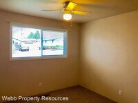 2430 SW Nye Ave photo'