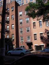 243 E 33rd St in New York, NY - Building Photo - Building Photo