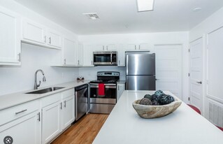 La Estrella Vista in Phoenix, AZ - Building Photo