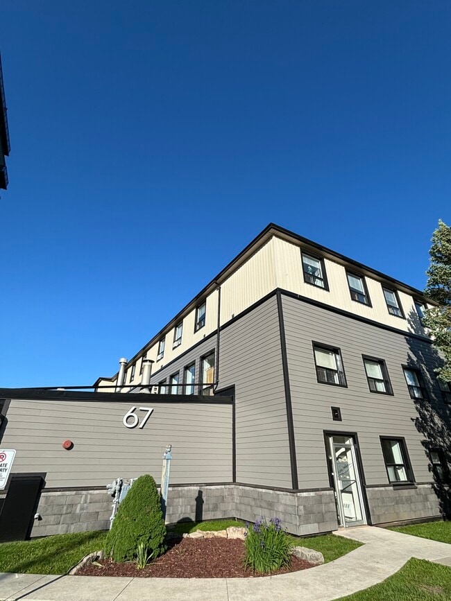 property at 67 Wyndham St S