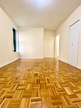 249 E 71st St in New York, NY - Foto de edificio - Building Photo