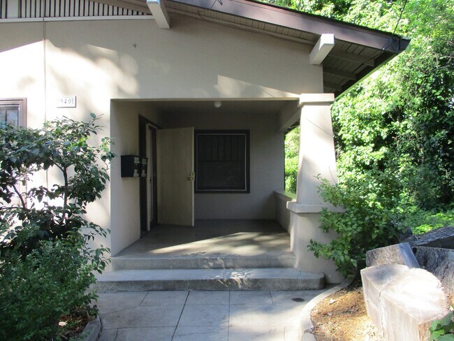 940 Salem St-Unit -A in Chico, CA - Building Photo - Building Photo