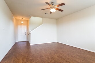 3350 Allington Ct in Houston, TX - Building Photo - Building Photo