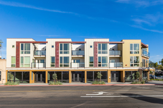 4253 Mission Blvd in San Diego, CA - Building Photo - Building Photo