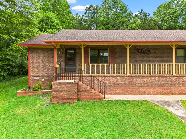 property at 105 McWhirter Pl