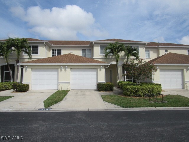 13140 Broadhurst Loop in Ft. Myers, FL - Foto de edificio