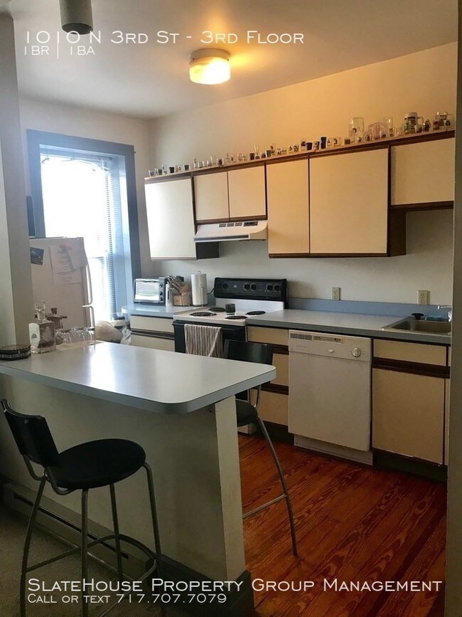 1010 N 3rd St-Unit -3rd Floor in Harrisburg, PA - Building Photo - Building Photo