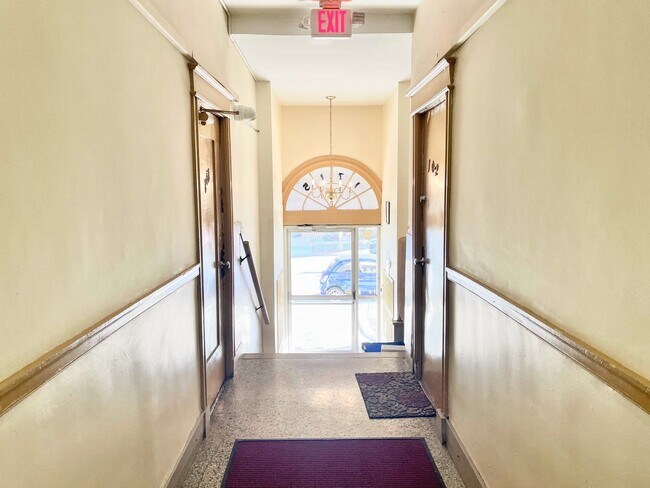 1715 P St NW in Washington, DC - Building Photo - Building Photo