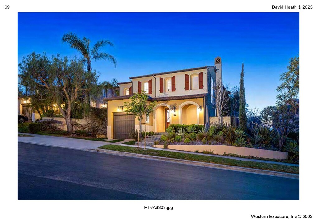 20 Tesoro in Newport Beach, CA - Building Photo