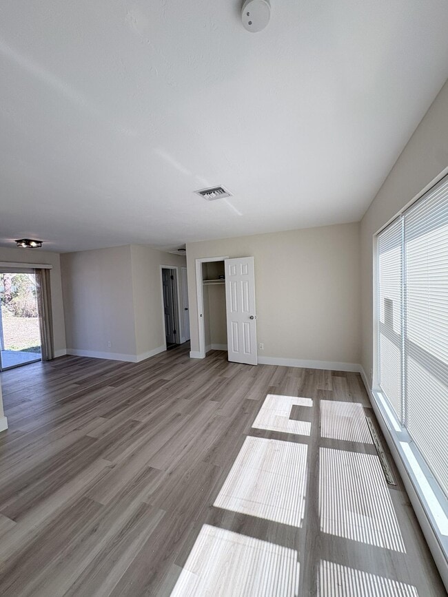 175 SE El Sito Ct in Port St. Lucie, FL - Building Photo - Building Photo