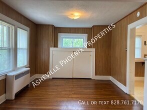38 Vance Crescent St in Asheville, NC - Building Photo - Building Photo