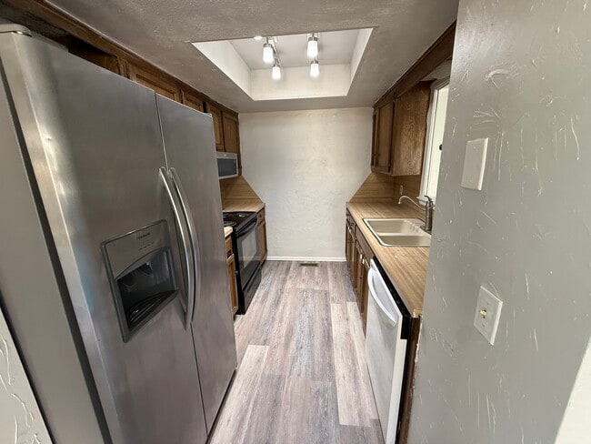 7113 NW 30th Terrace in Bethany, OK - Building Photo - Building Photo