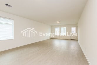 10814 Bird Of Paradise Ln in Houston, TX - Foto de edificio - Building Photo