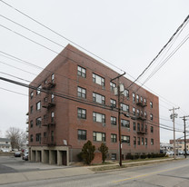 Heritage House Apartments