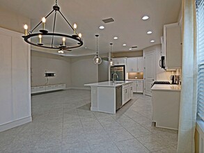 7652 Cypress Walk Dr in Ft. Myers, FL - Building Photo - Building Photo