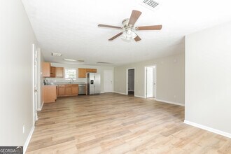 240 Elm Pl in Monroe, GA - Building Photo - Building Photo