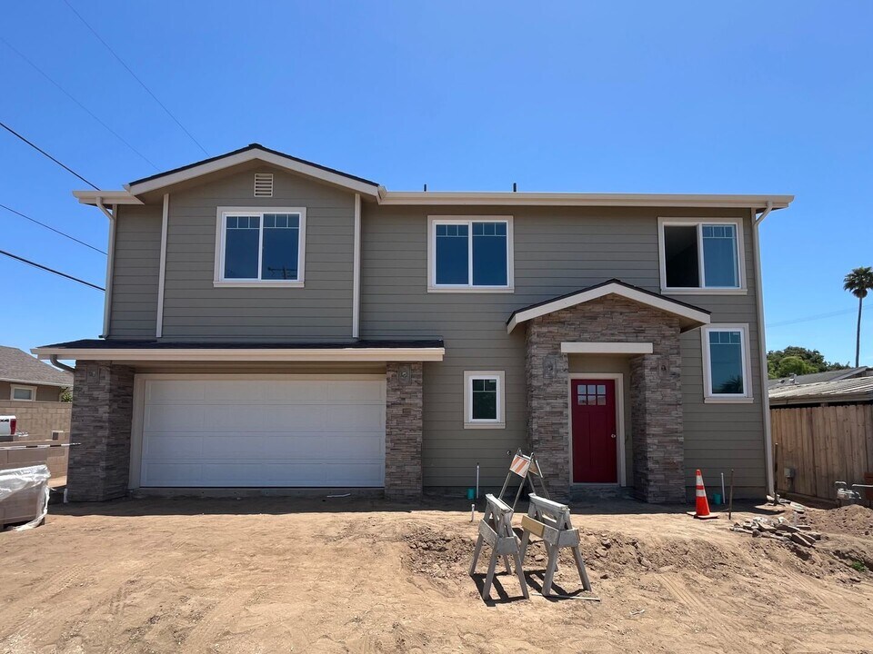 150 Dyer St in Orcutt, CA - Building Photo