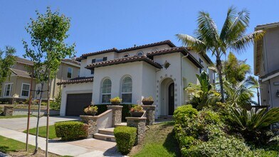 1008 Calle De Los Arboles in San Clemente, CA - Foto de edificio - Building Photo