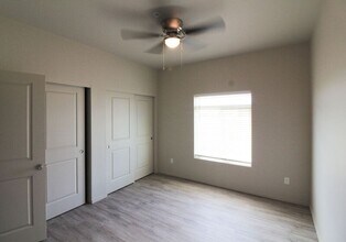 1200 N 8th Ave in Othello, WA - Building Photo - Building Photo