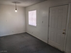 1400 E Mesquite Ave in Las Vegas, NV - Building Photo - Building Photo