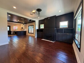 4606 Depew Ave in Austin, TX - Building Photo - Building Photo