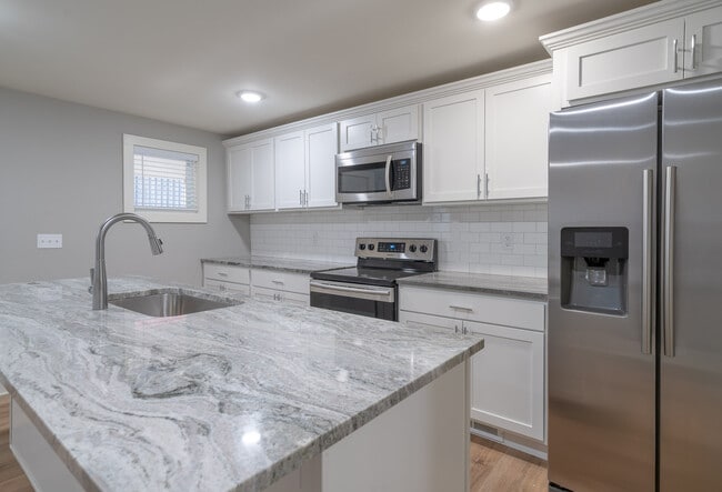 610 4th St NW, Unit #1 in Grand Rapids, MI - Foto de edificio - Building Photo